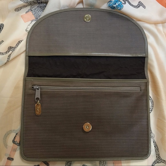 Yves Saint Lauren Clutch - Picture 2 of 9